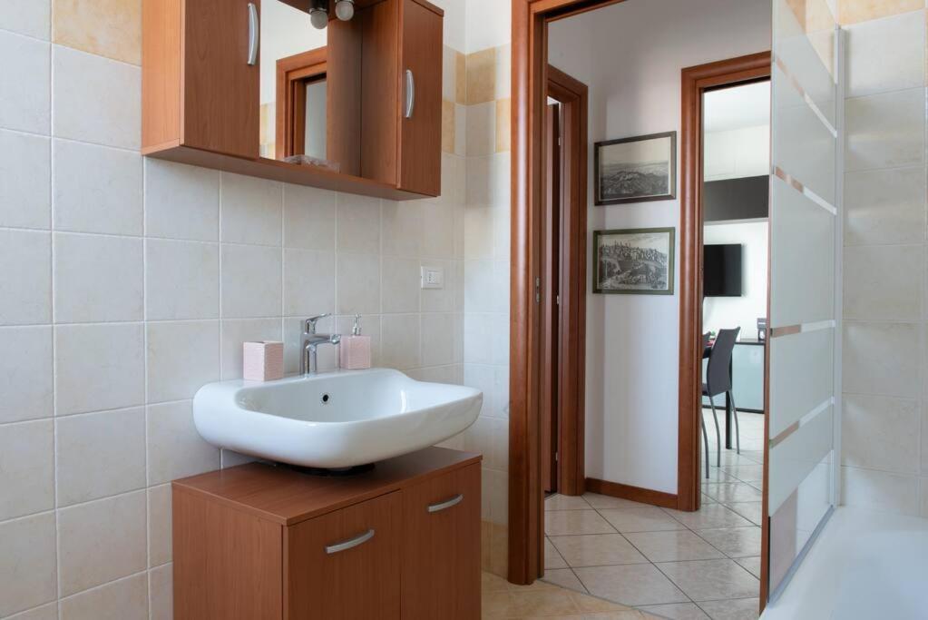 Bella Ciao Airport Apartment Seriate Bagian luar foto